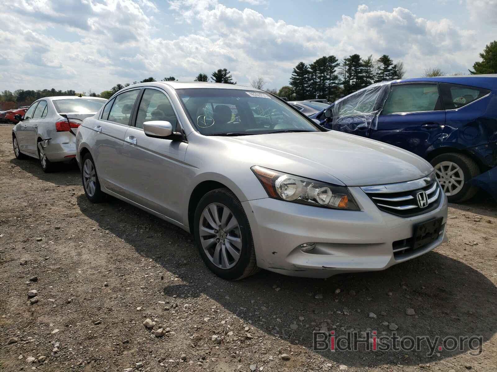 Фотография 1HGCP3F89BA000679 - HONDA ACCORD 2011