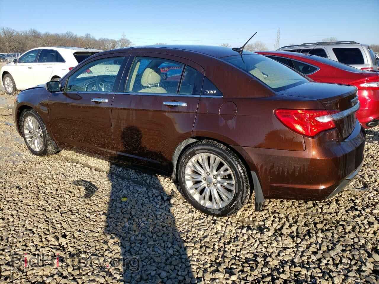2013 CHRYSLER 200 - VIN: 1C3CCBCG4DN674559 - Фото 2