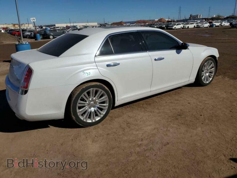 2012 Chrysler 300 (VIN 2C3CCAET8CH241838) — photo 3 of 12