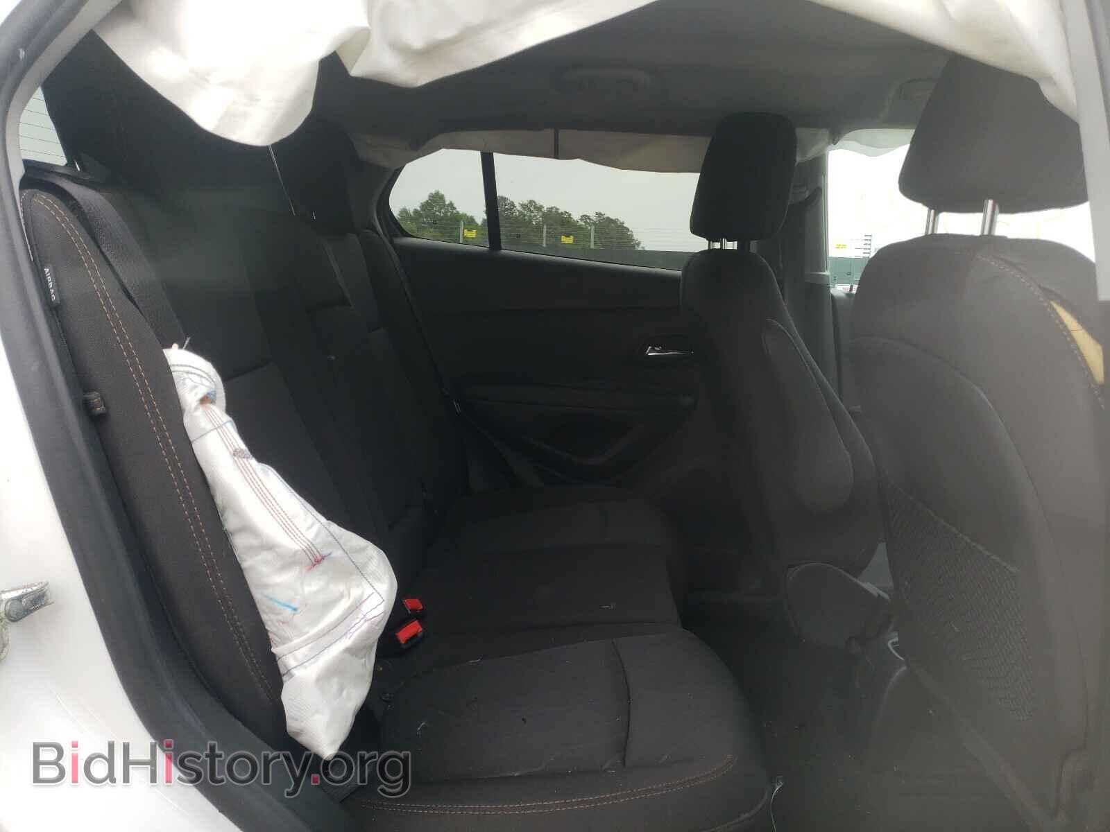 2017 CHEVROLET TRAX - VIN: 3GNCJLSB1HL183117 - Фото 6