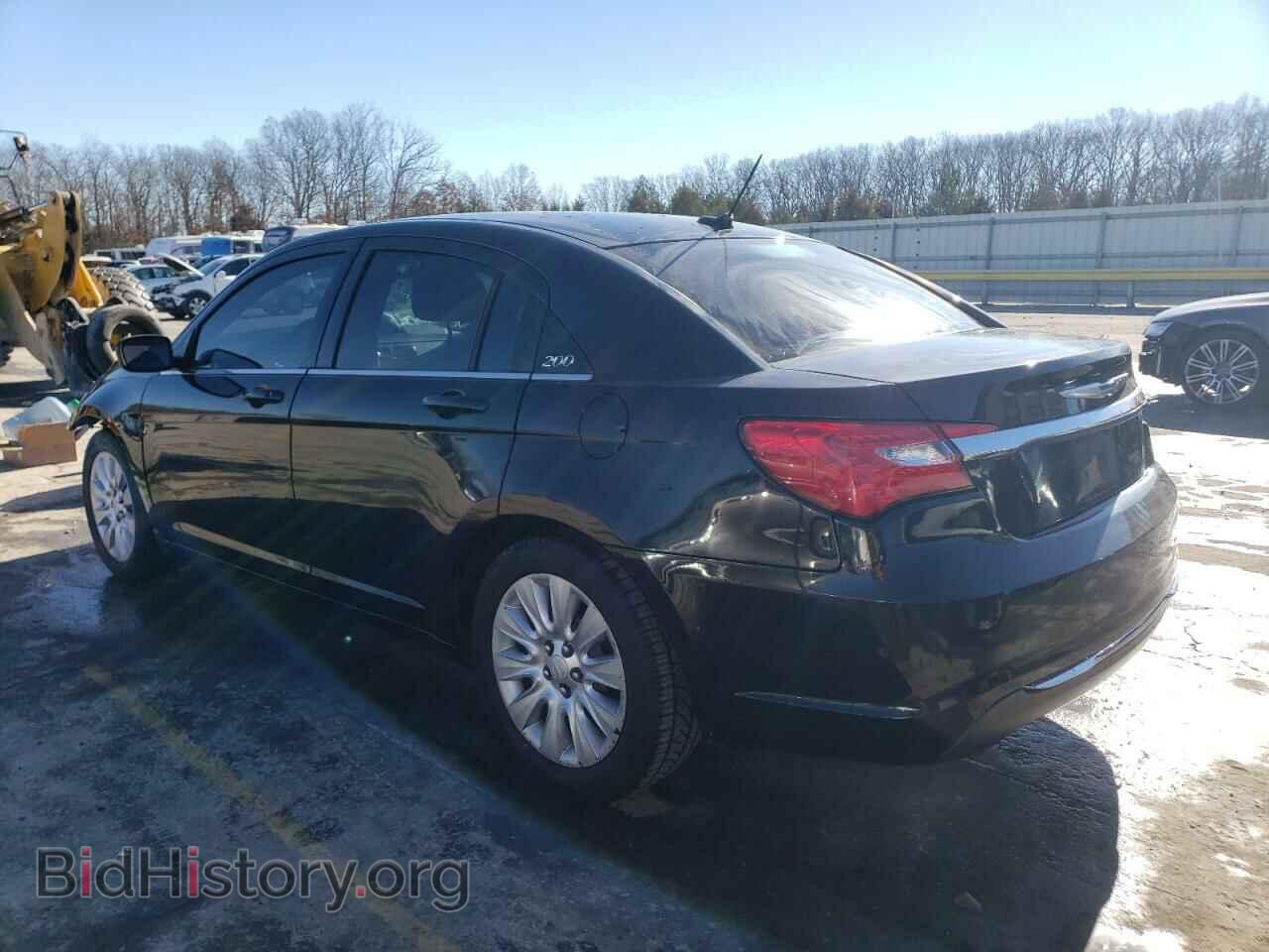 2013 CHRYSLER 200 - VIN: 1C3CCBAB1DN735020 - Фото 2