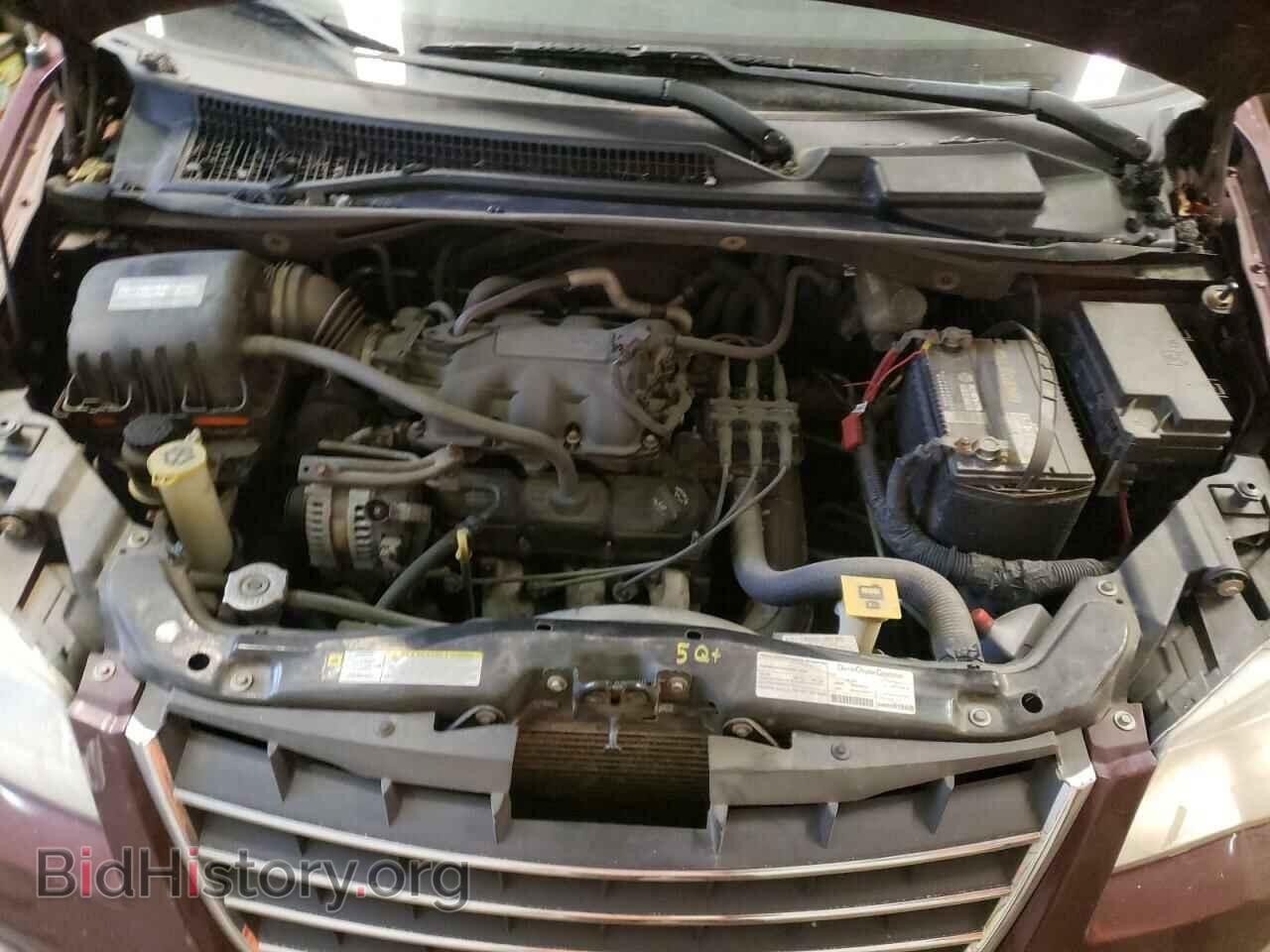 2008 CHRYSLER MINIVAN - VIN: 2A8HR54P98R758779 - Фото 7