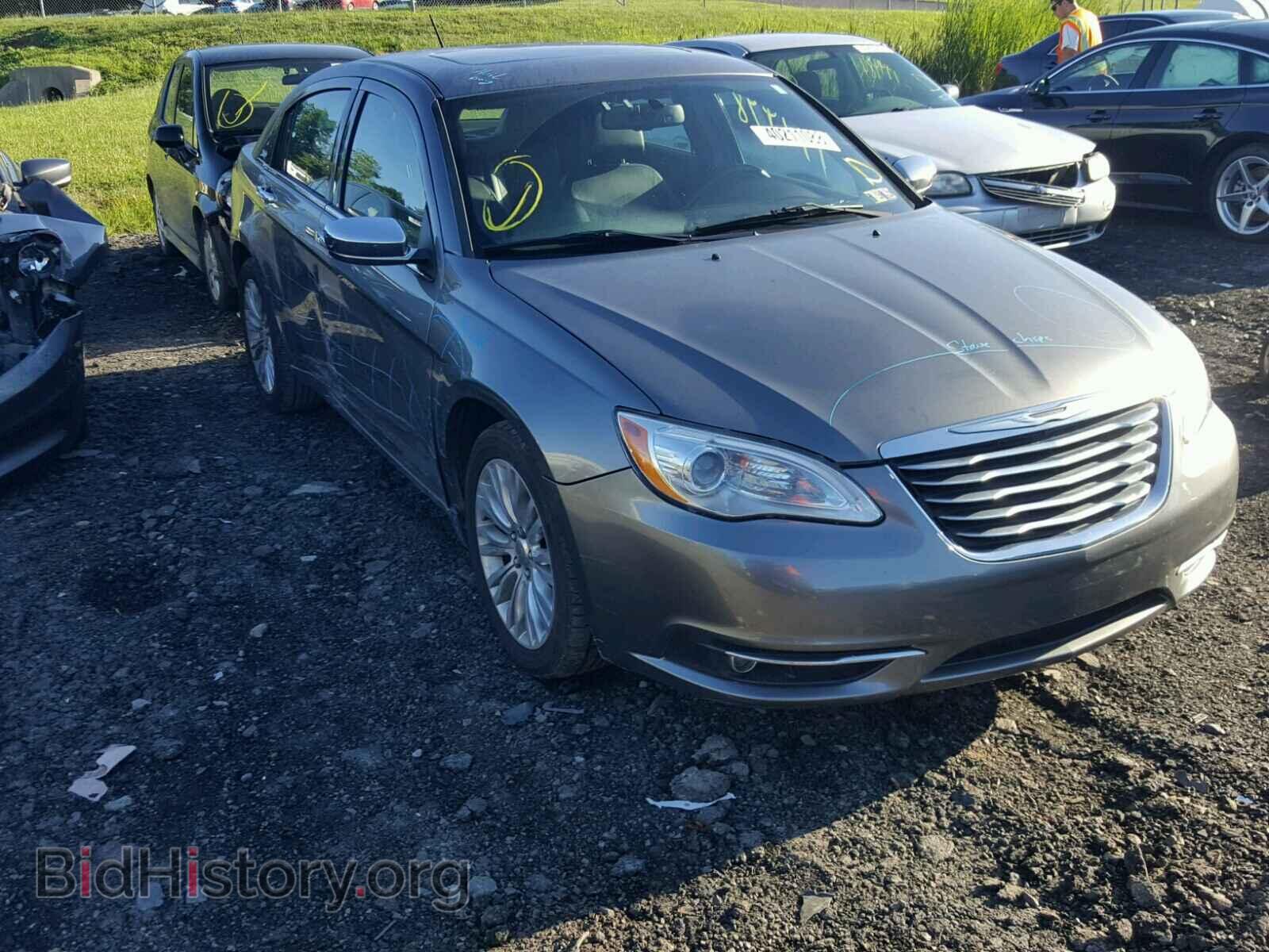 Photo 1C3BC2FGXBN610076 - CHRYSLER 200 2011
