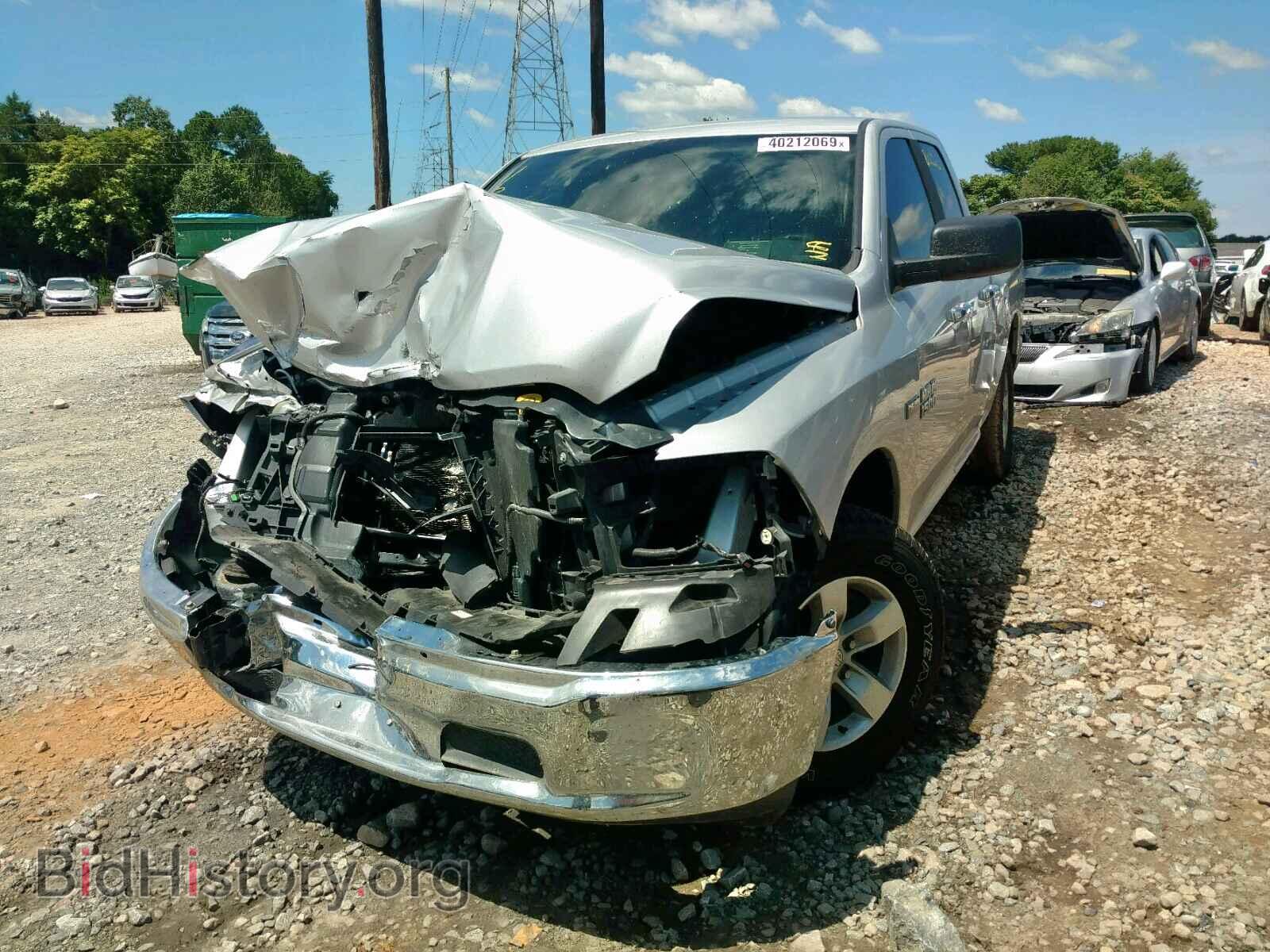2017 RAM 1500 SLT - VIN: 1C6RR6GT8HS576846 - Фото 2