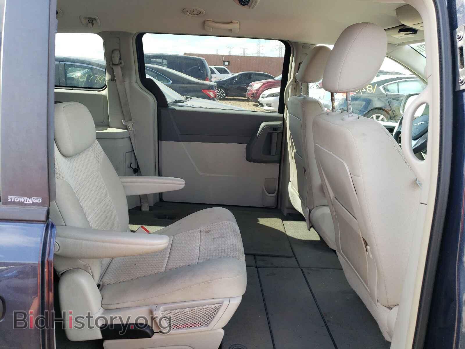 2008 CHRYSLER MINIVAN - VIN: 2A8HR44H88R628544 - Фото 6