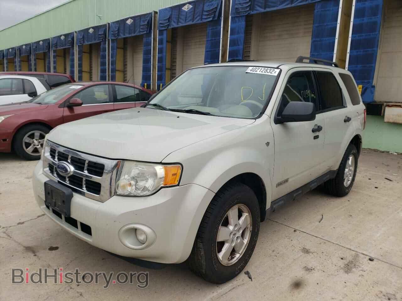 2008 FORD ESCAPE - VIN: 1FMCU93158KD06262 - Фото 2