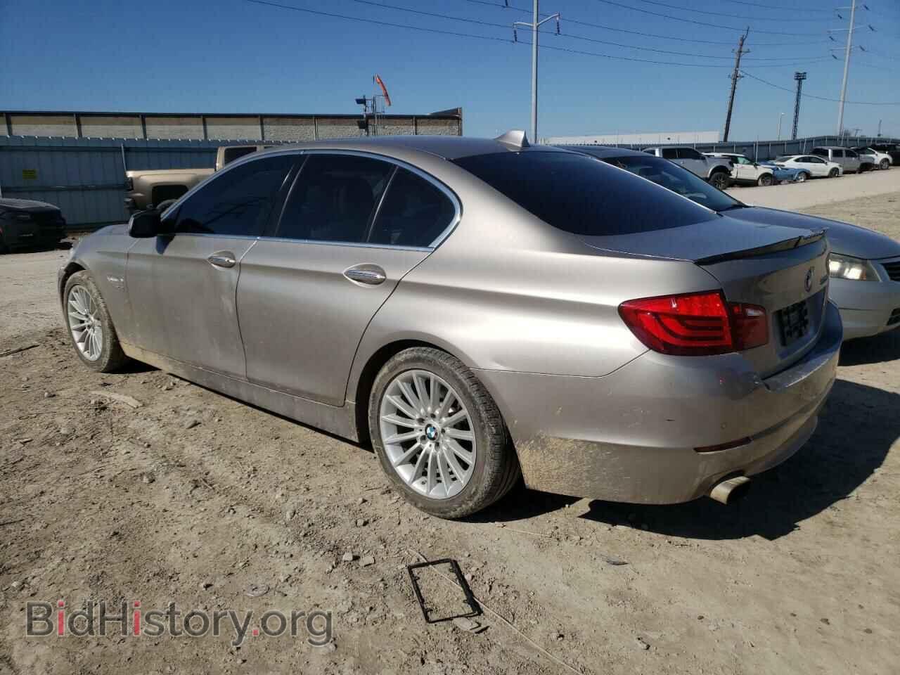 2011 BMW 5 SERIES - VIN: WBAFU7C58BC779922 - Фото 2