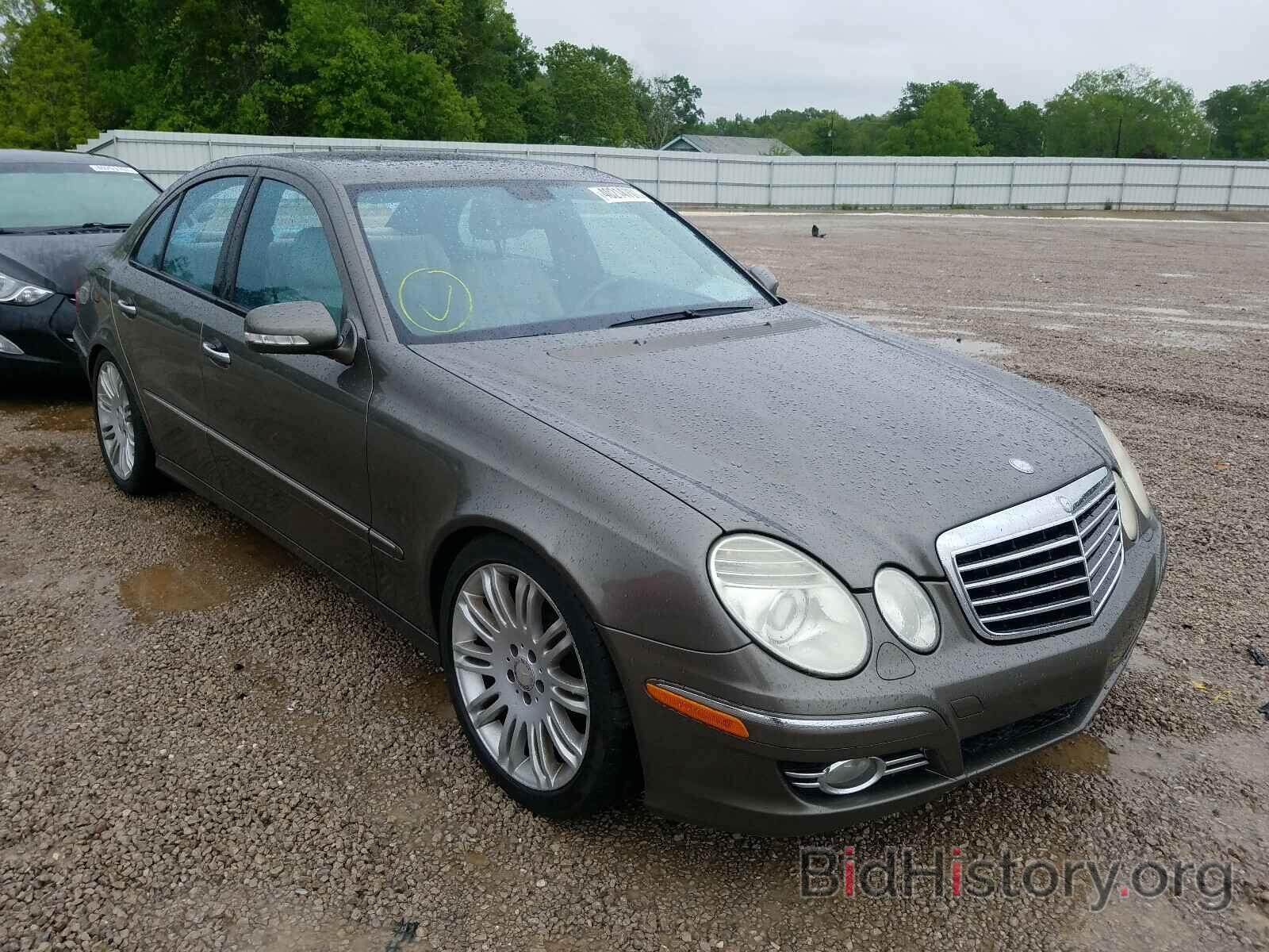 Photo WDBUF72X68B227047 - MERCEDES-BENZ E CLASS 2008