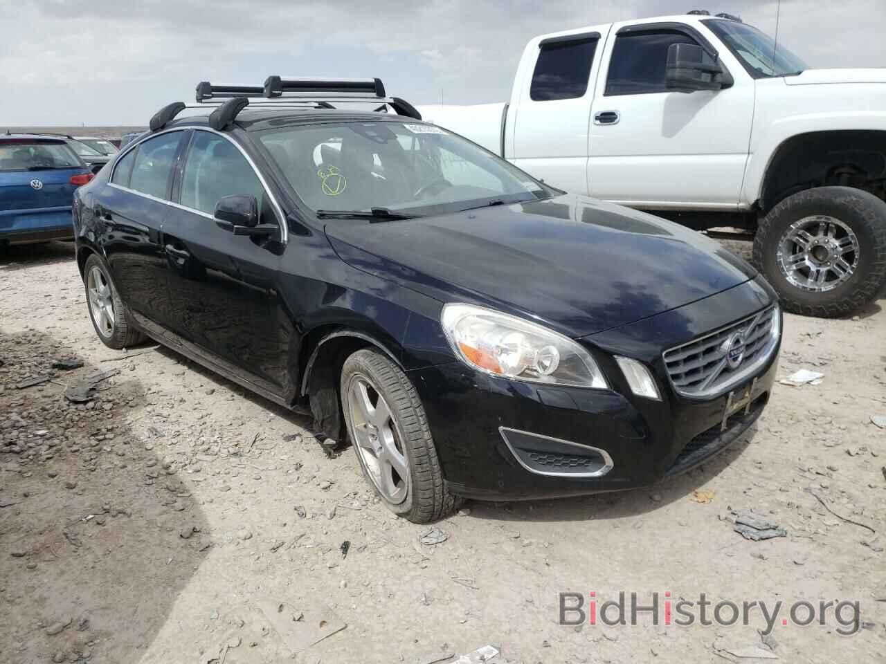 Photo YV1612FH2D2193420 - VOLVO S60 2013