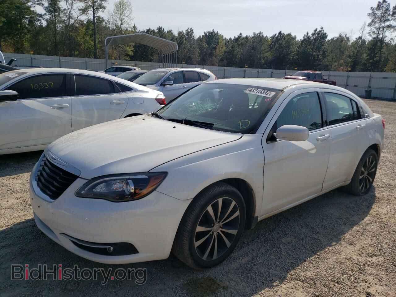 2014 CHRYSLER 200 - VIN: 1C3CCBCG4EN136073 - Фото 2