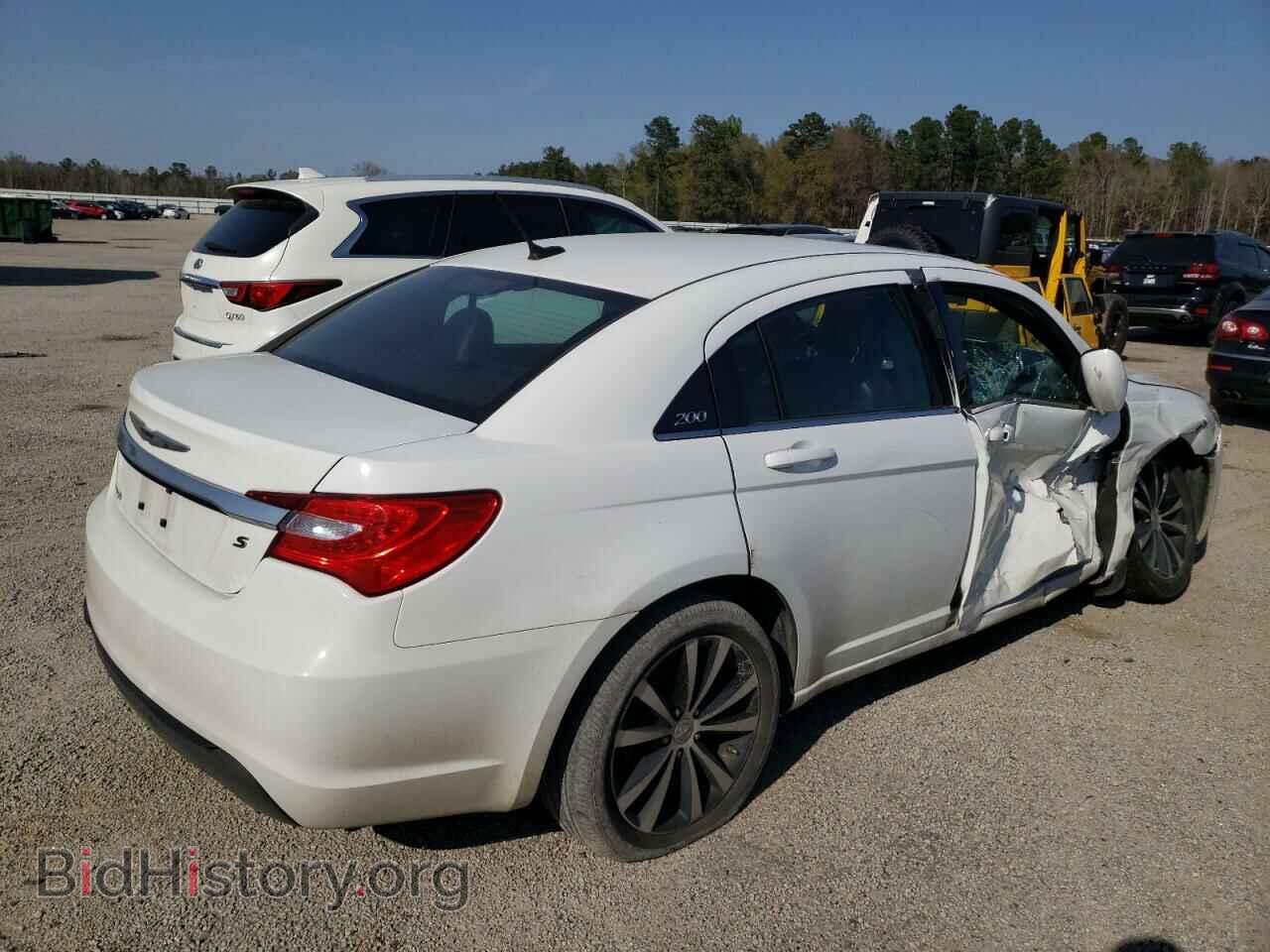 2014 CHRYSLER 200 - VIN: 1C3CCBCG4EN136073 - Фото 4