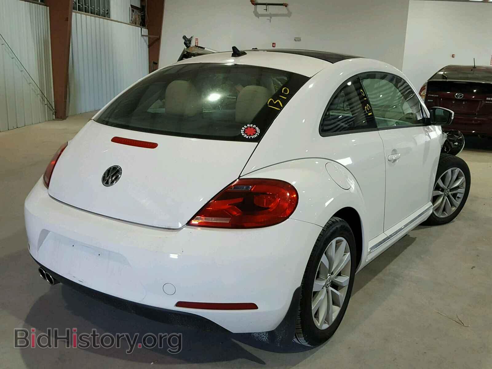 2013 VOLKSWAGEN BEETLE - VIN: 3VWJP7AT2DM622293 - Фото 4