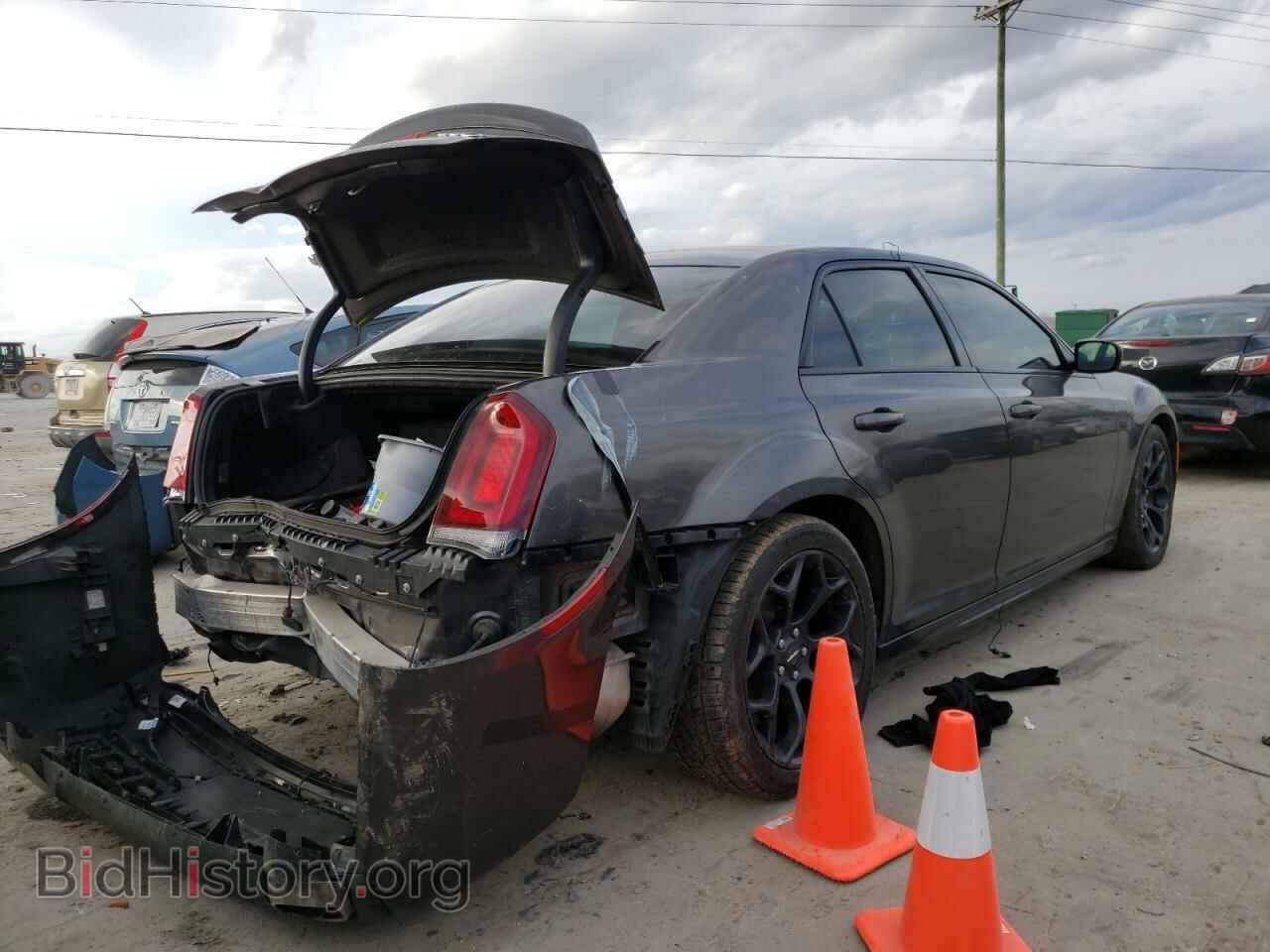 2019 CHRYSLER 300 - VIN: 2C3CCABG8KH508322 - Фото 3