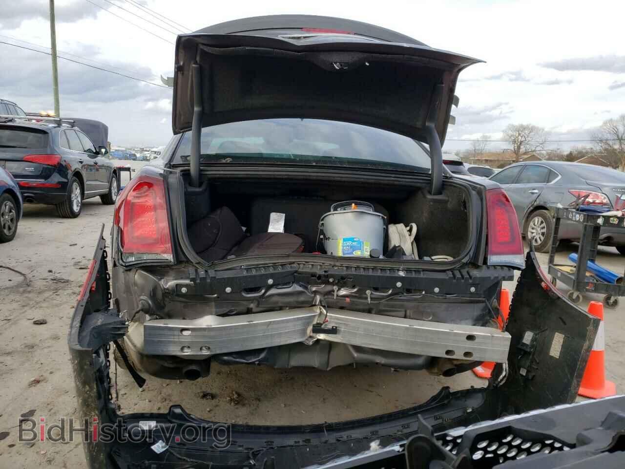 2019 CHRYSLER 300 - VIN: 2C3CCABG8KH508322 - Фото 6
