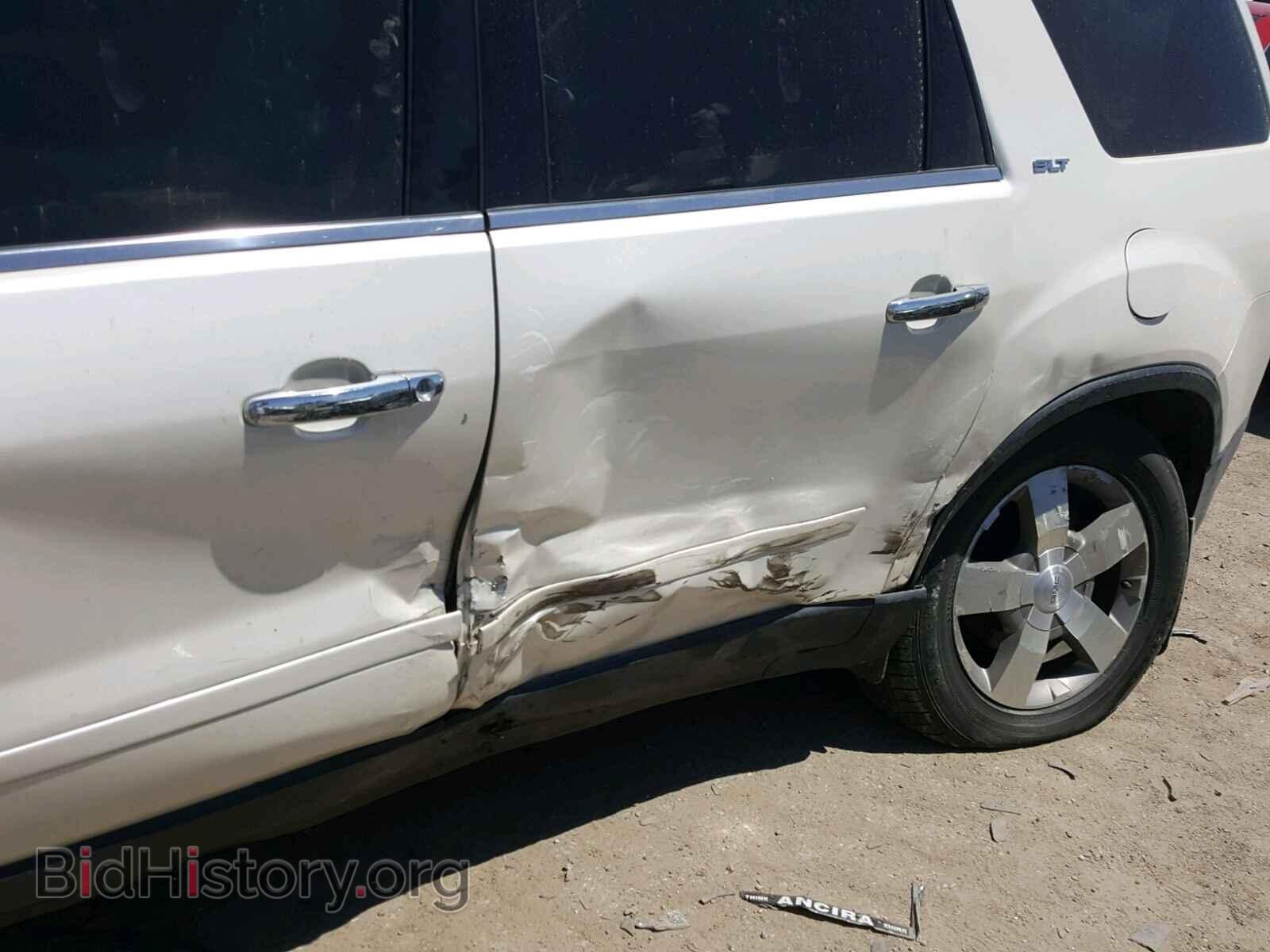 2011 GMC ACADIA SLT - VIN: 1GKKRRED8BJ141768 - Photo 9