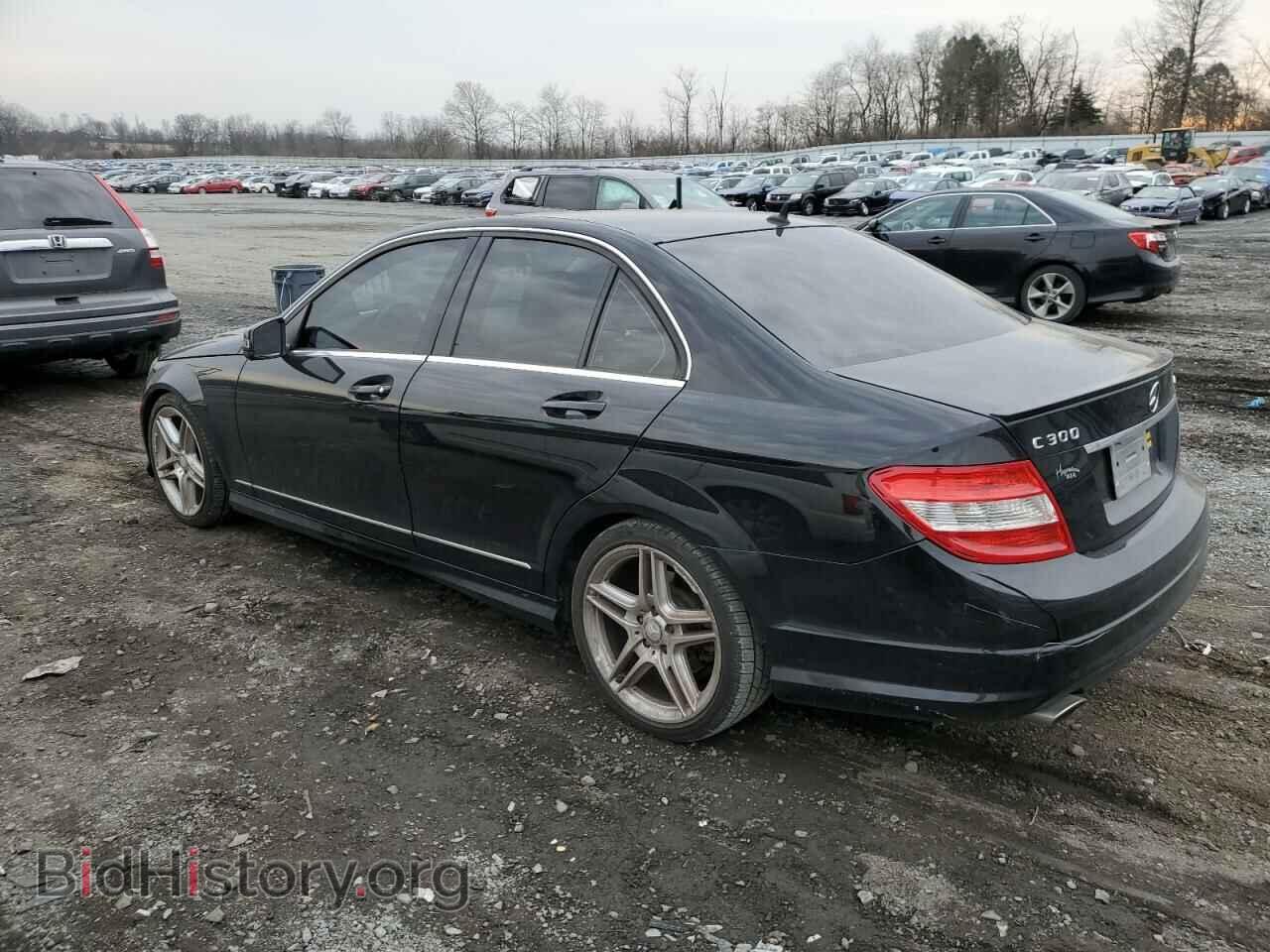 2011 MERCEDES-BENZ C-CLASS - VIN: WDDGF8BB0BA500043 - Фото 2
