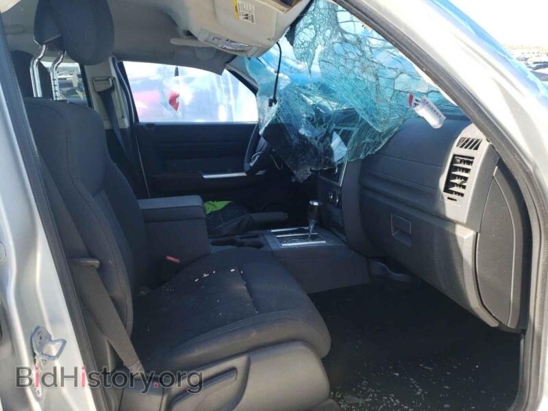 2011 Dodge NITRO (VIN 1D4PU5GKXBW568136) — photo 5 of 10