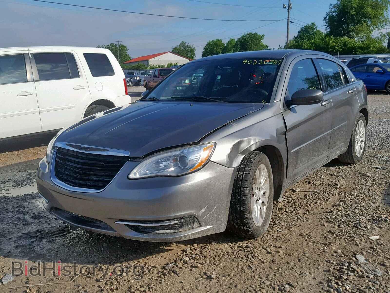 2012 CHRYSLER 200 - VIN: 1C3CCBAB5CN273107 - Фото 2