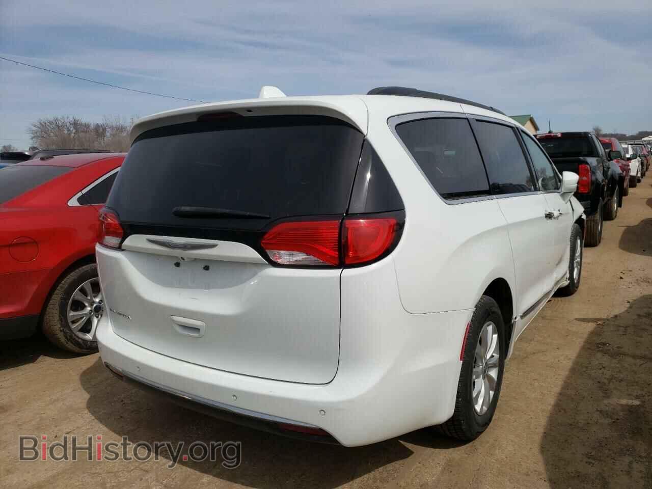 2017 CHRYSLER PACIFICA - VIN: 2C4RC1BG7HR675764 - Photo 4