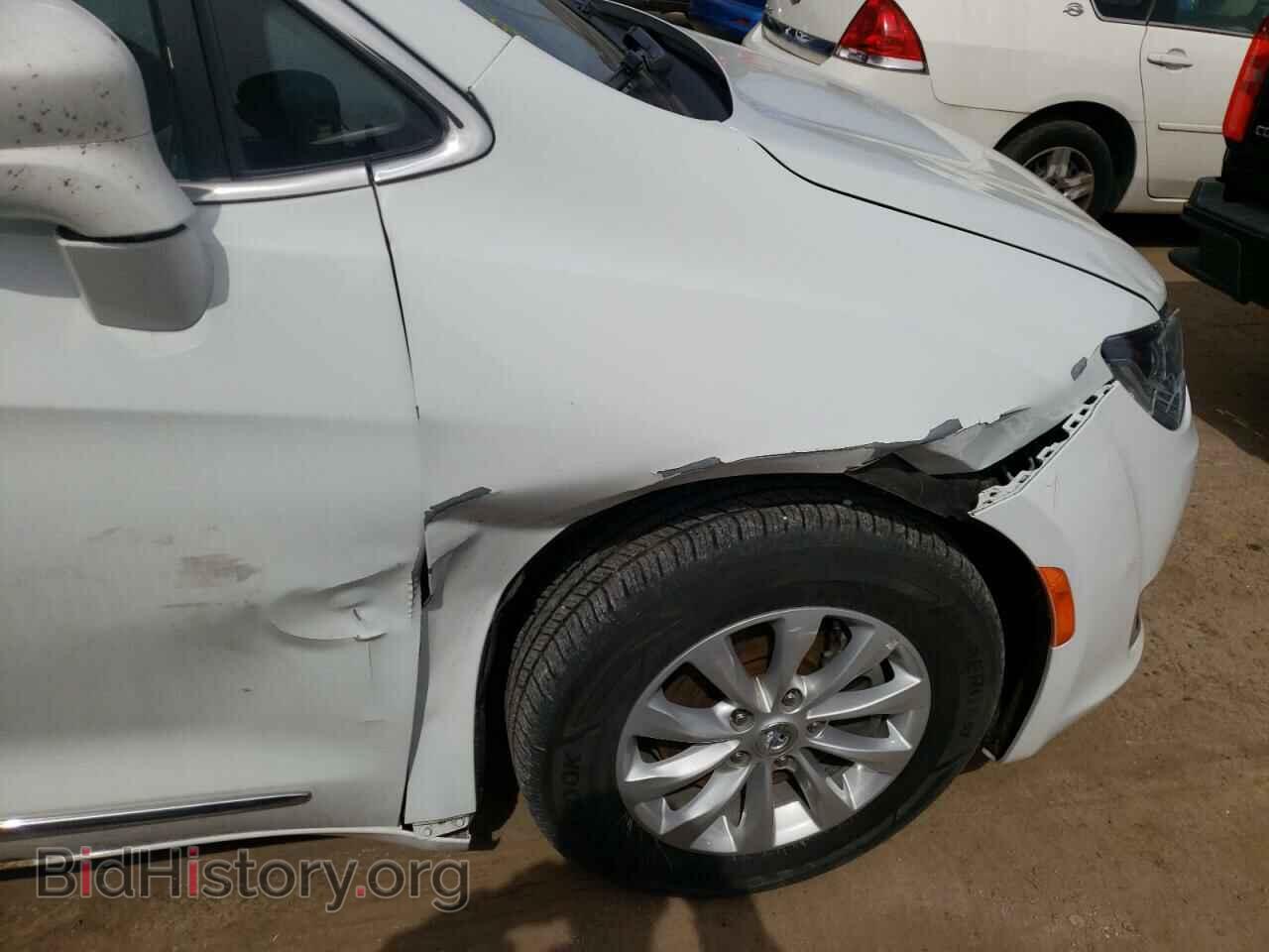 2017 CHRYSLER PACIFICA - VIN: 2C4RC1BG7HR675764 - Photo 9