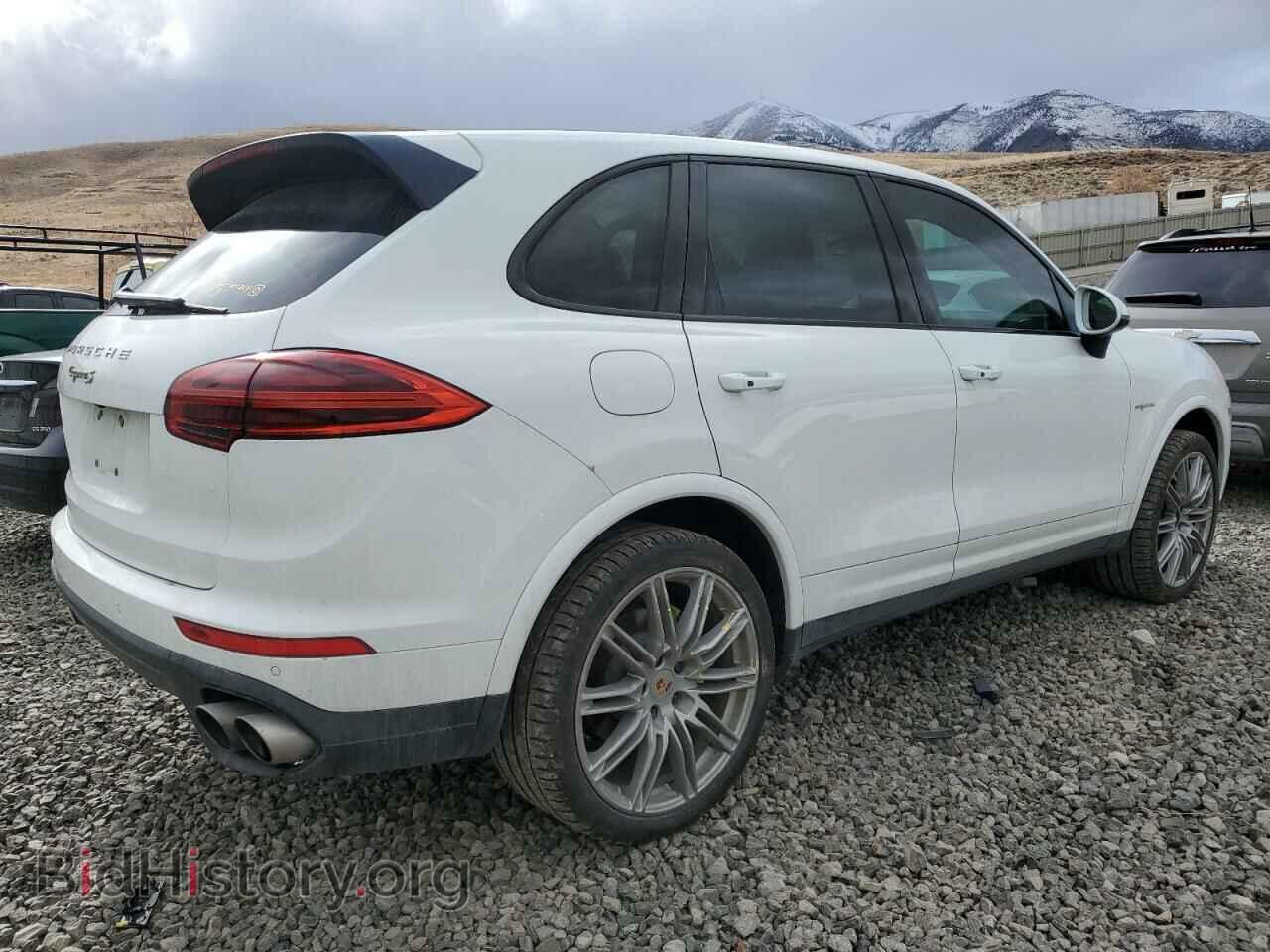 2017 PORSCHE CAYENNE - VIN: WP1AE2A23HLA75284 - Фото 3