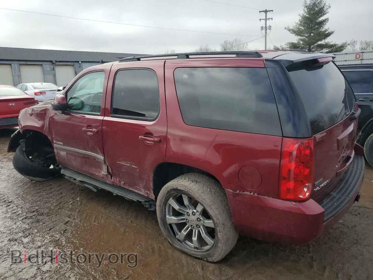2011 GMC YUKON - VIN: 1GKS2AE07BR368521 - Photo 2