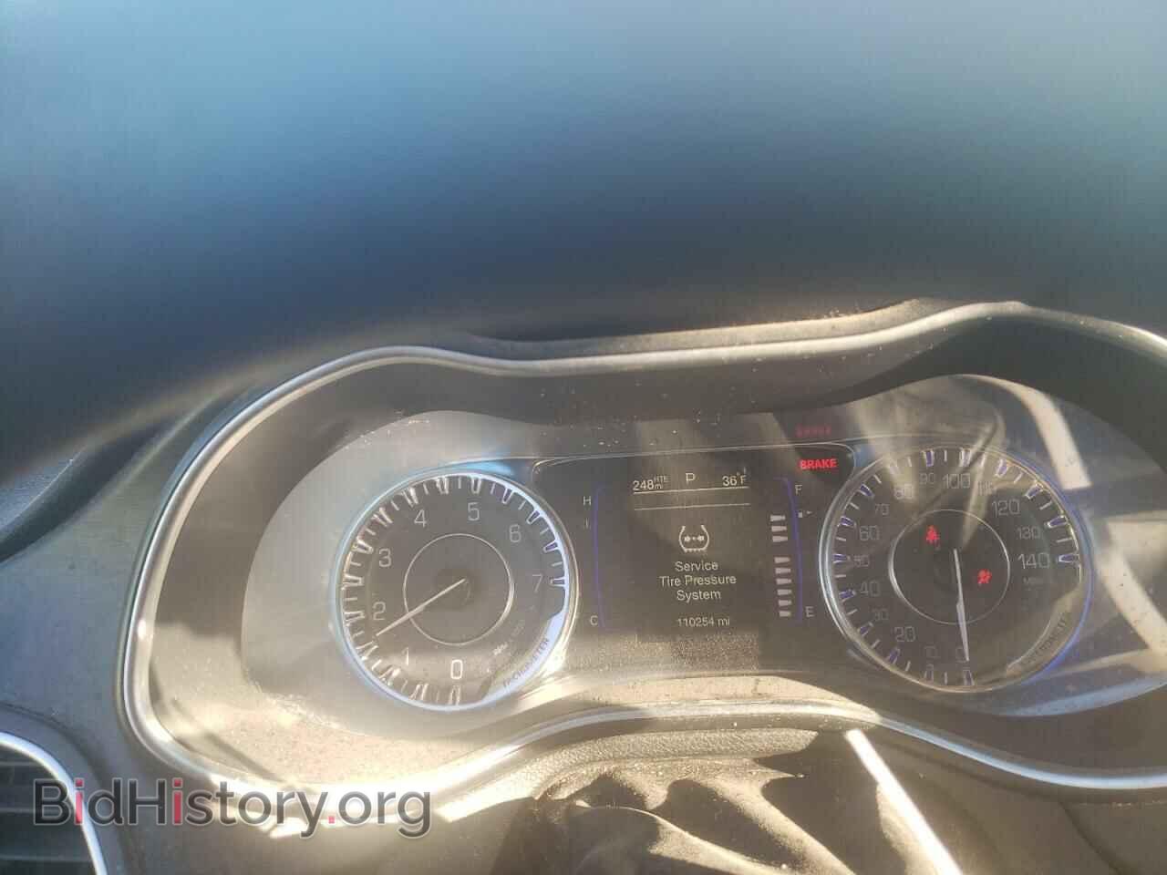 2016 CHRYSLER 200 - VIN: 1C3CCCFB8GN174110 - Фото 9