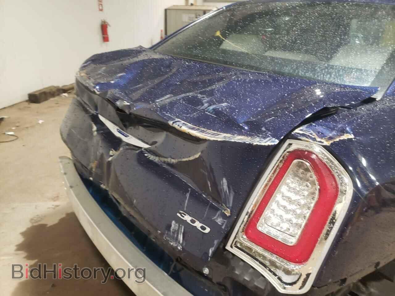 2017 CHRYSLER 300 - VIN: 2C3CCAAG7HH521637 - Фото 9