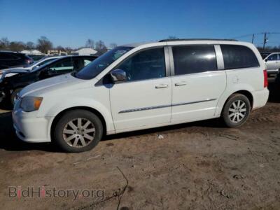 2011 Chrysler MINIVAN Touring L, white — VIN 2A4RR8DG8BR714674, Copart