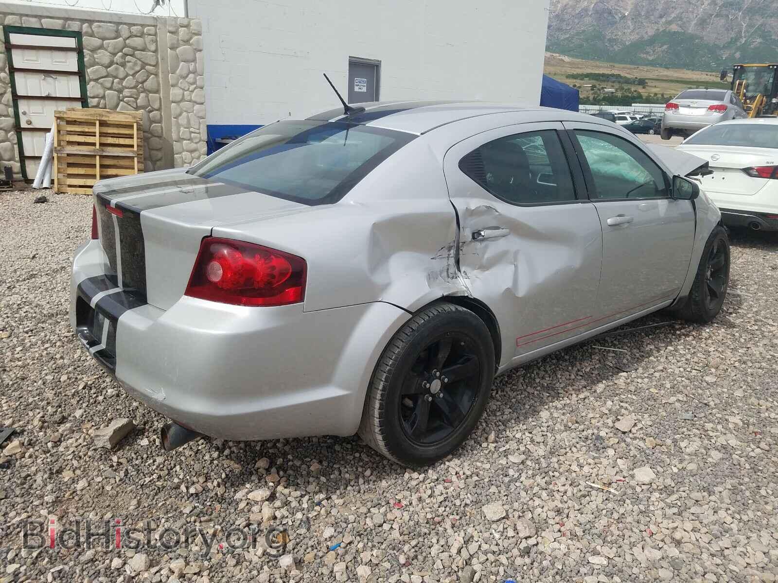 2011 DODGE AVENGER - VIN: 1B3BD4FB7BN588161 - Фото 4