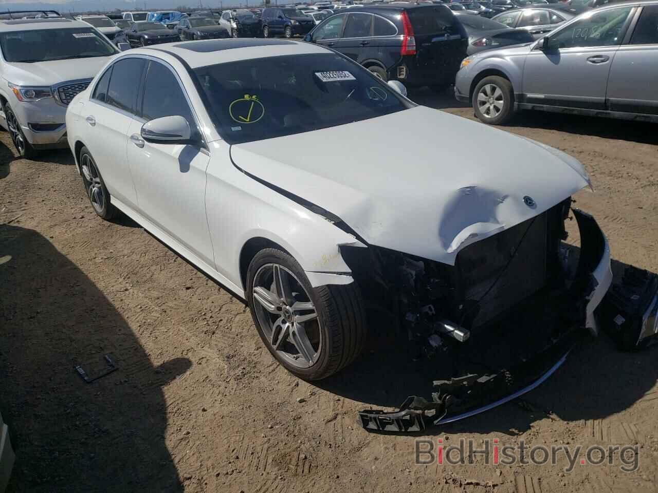 Photo WDDZF4KB9JA301718 - MERCEDES-BENZ E-CLASS 2018