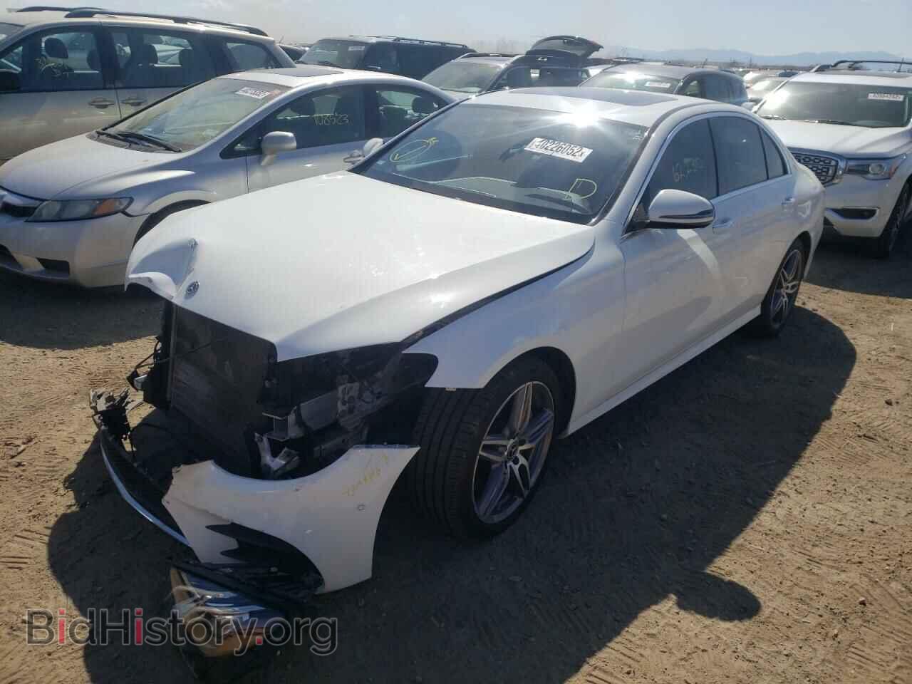 2018 MERCEDES-BENZ E-CLASS - VIN: WDDZF4KB9JA301718 - Фото 2