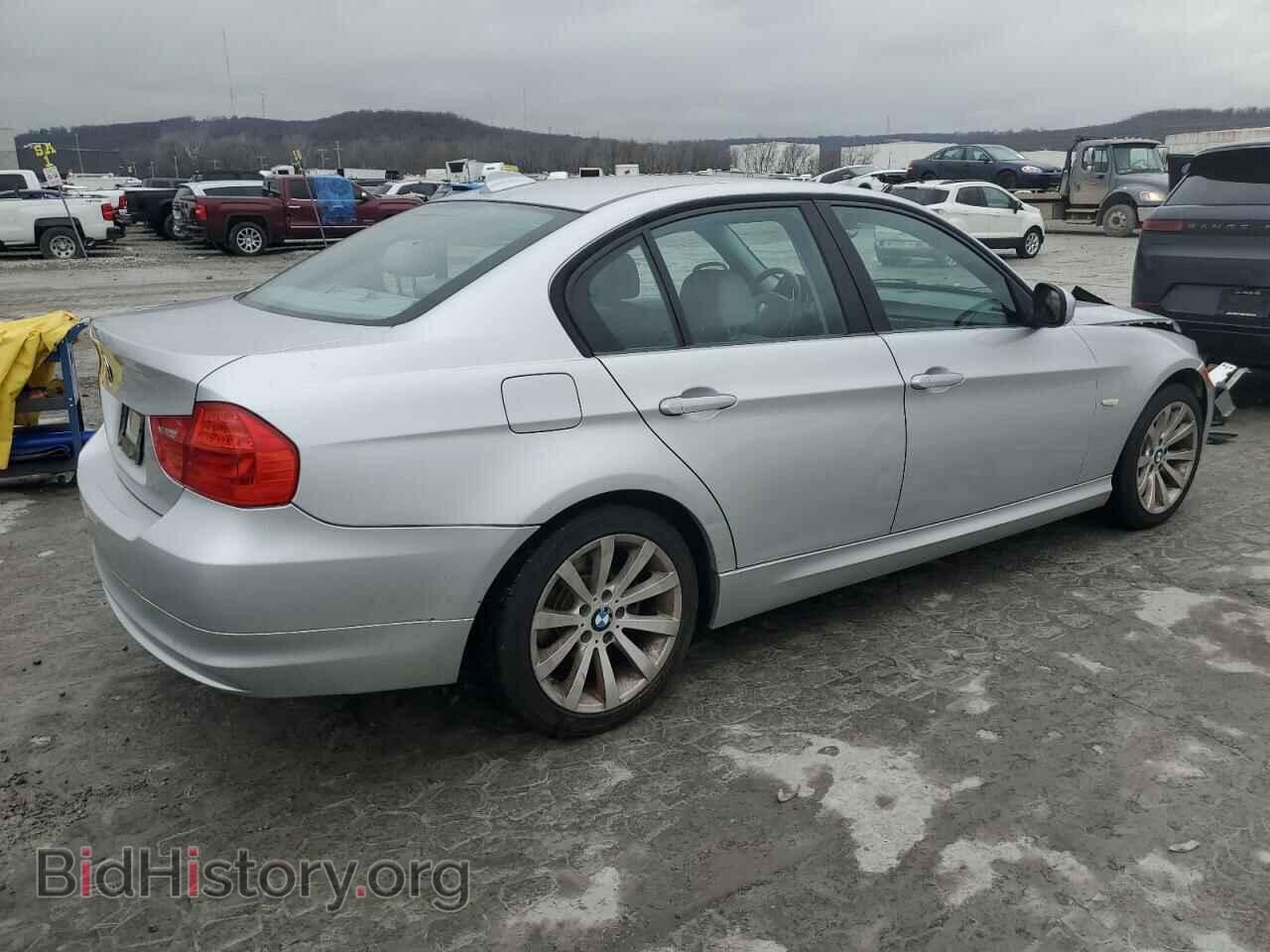 2011 BMW 3 SERIES - VIN: WBAPH7C50BE677527 - Фото 3