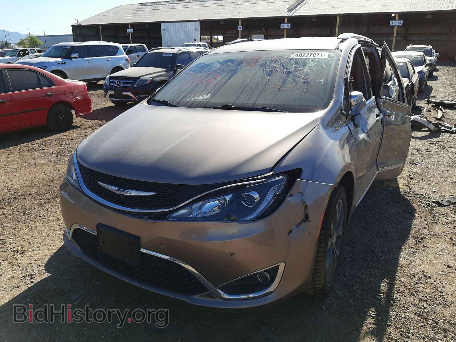 2017 CHRYSLER PACIFICA - VIN: 2C4RC1GG7HR591730 - Photo 2