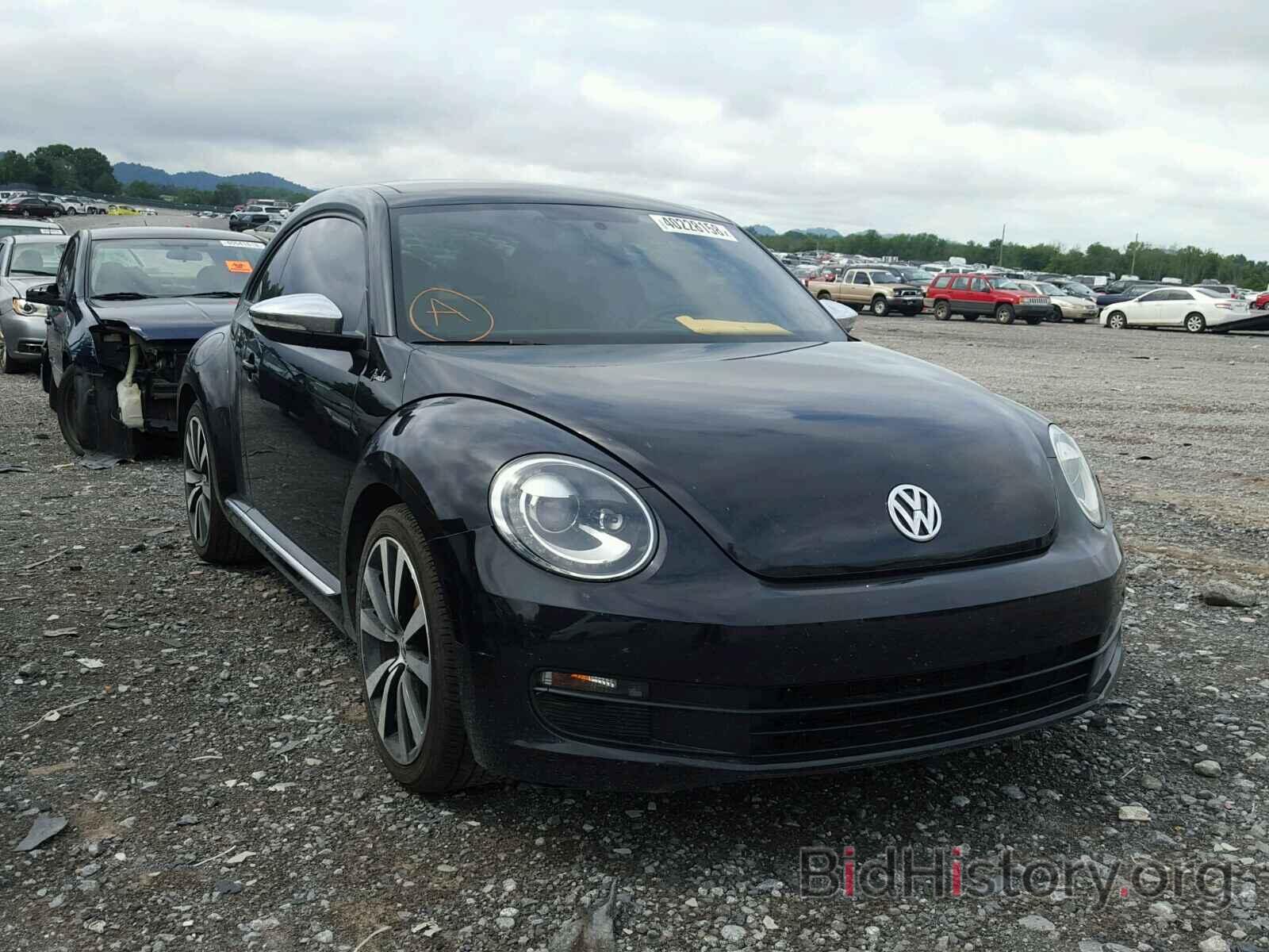 Photo 3VWJP7AT2DM679061 - VOLKSWAGEN BEETLE 2013