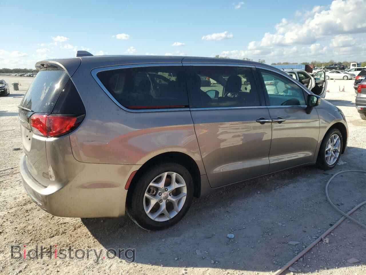 2017 CHRYSLER PACIFICA - VIN: 2C4RC1BG0HR823866 - Фото 3