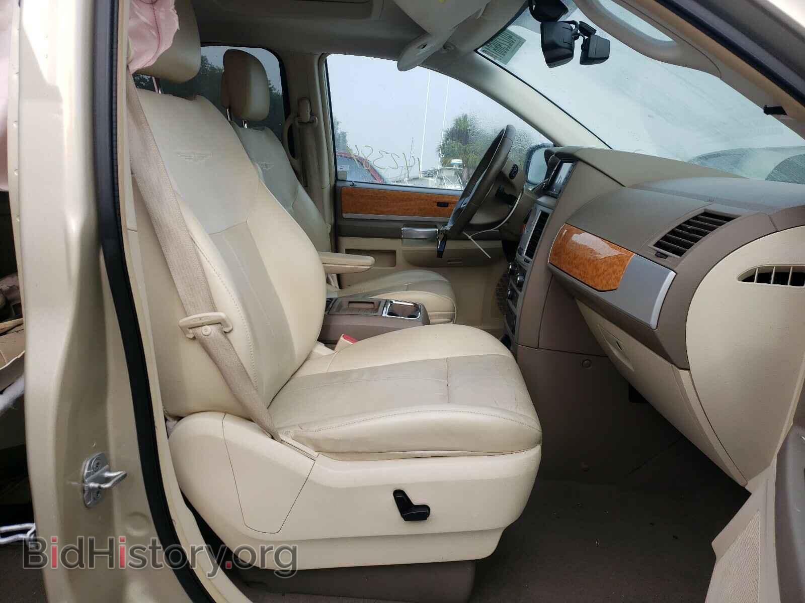 2010 CHRYSLER MINIVAN - VIN: 2A4RR7DX6AR322446 - Фото 5