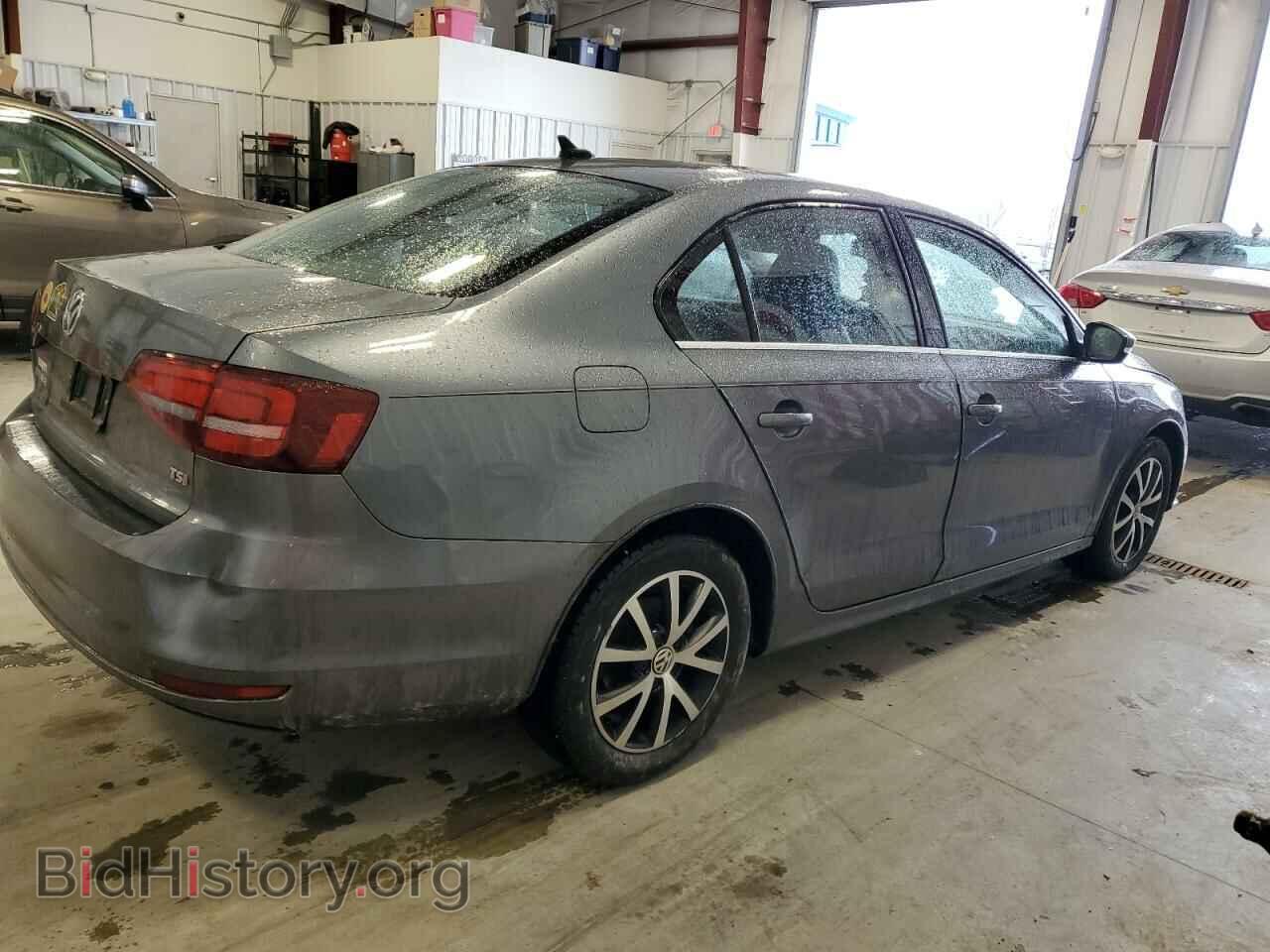 2017 VOLKSWAGEN JETTA - VIN: 3VWDB7AJ4HM329821 - Фото 3