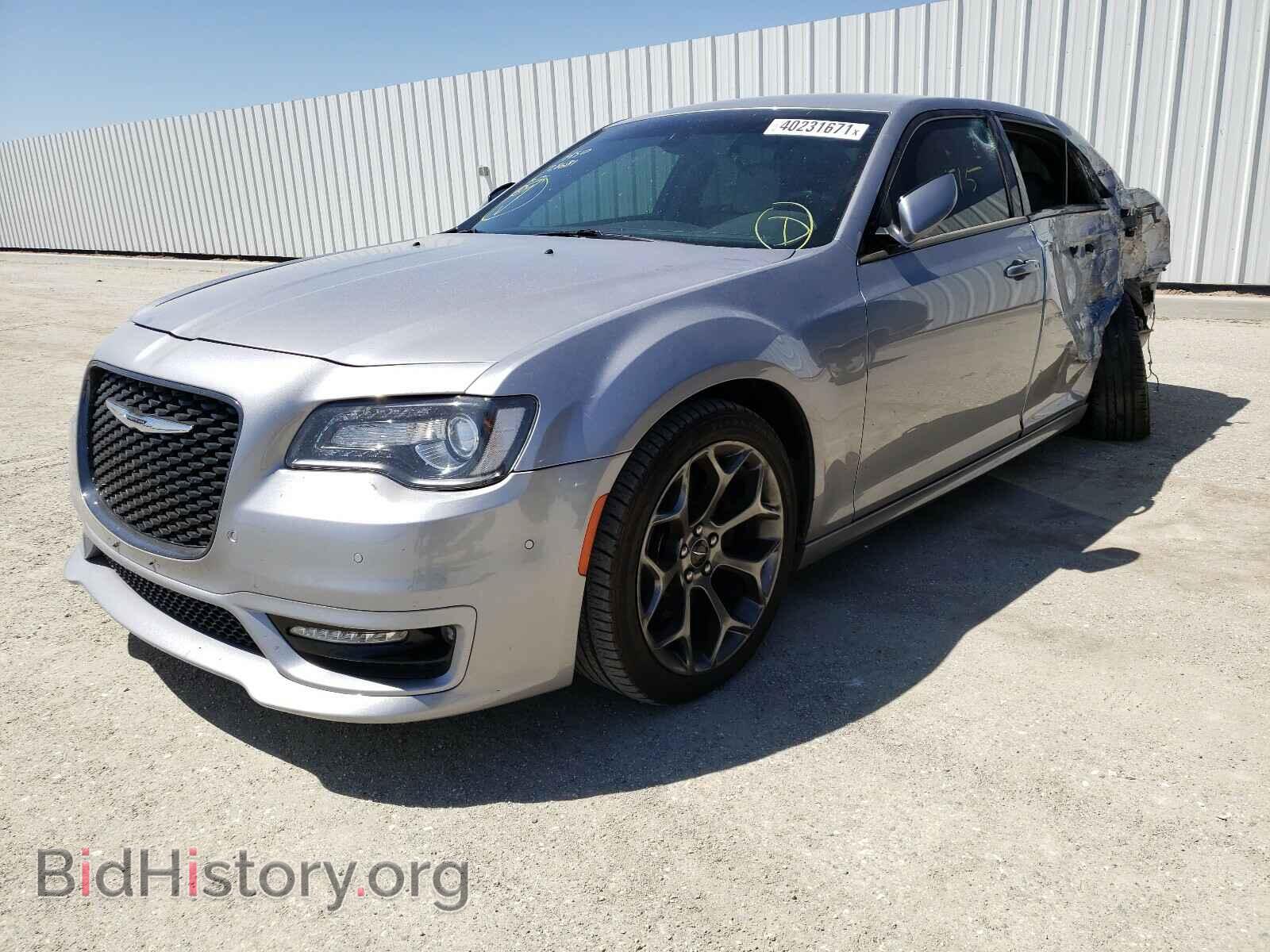 2017 CHRYSLER 300 - VIN: 2C3CCABT2HH657962 - Фото 2