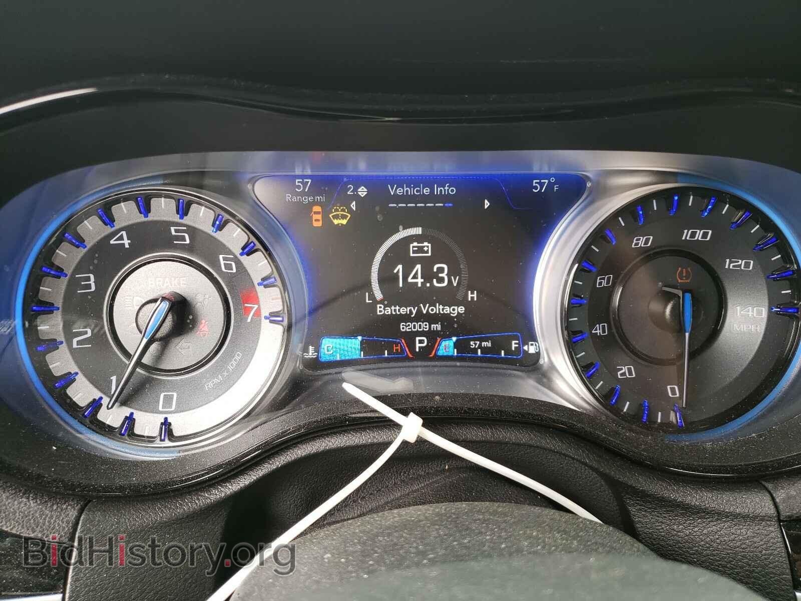 2017 CHRYSLER 300 - VIN: 2C3CCABG7HH565183 - Фото 8