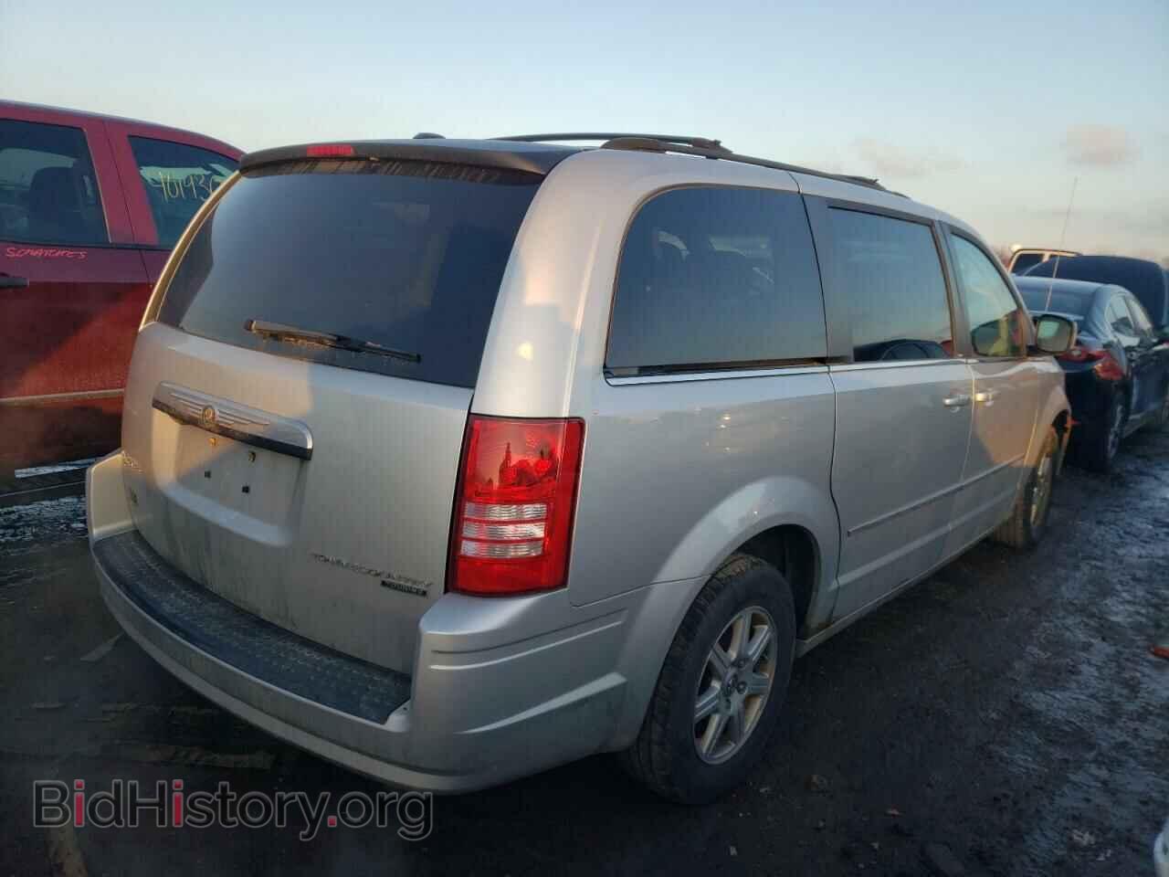 2010 CHRYSLER MINIVAN - VIN: 2A4RR8DX6AR441670 - Фото 3