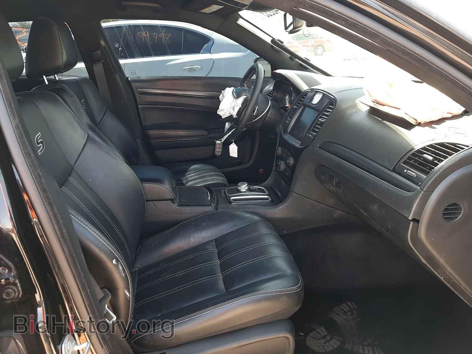 2016 CHRYSLER 300 - VIN: 2C3CCABG0GH229907 - Фото 5