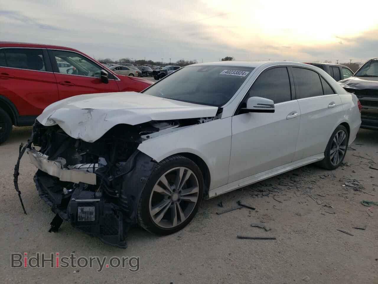 Photo WDDHF5KB3EB045187 - MERCEDES-BENZ E-CLASS 2014