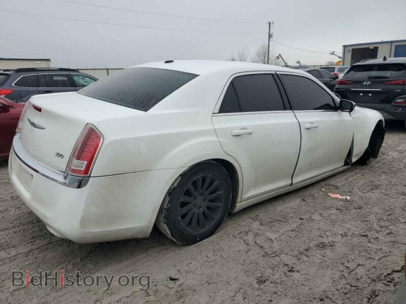 2012 Chrysler 300 (VIN 2C3CCAAG4CH192730) — фото 3 из 12