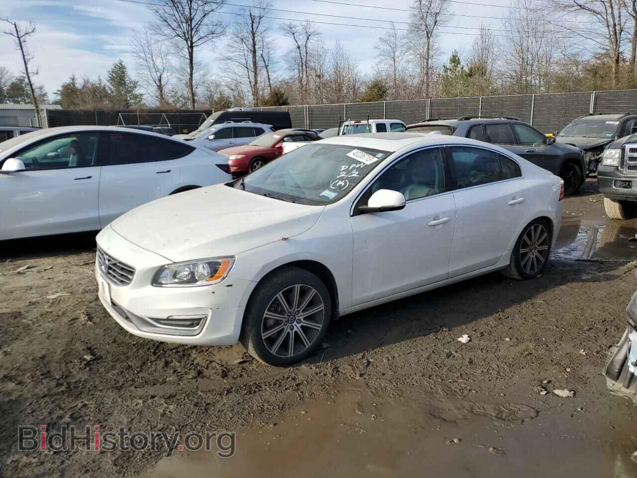 Photo LYV402TK0HB133950 - VOLVO S60 2017