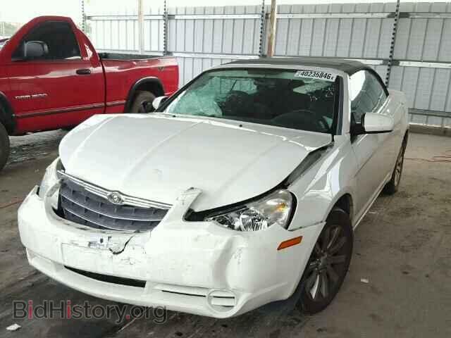 2010 CHRYSLER SEBRING - VIN: 1C3BC5ED7AN203372 - Фото 2