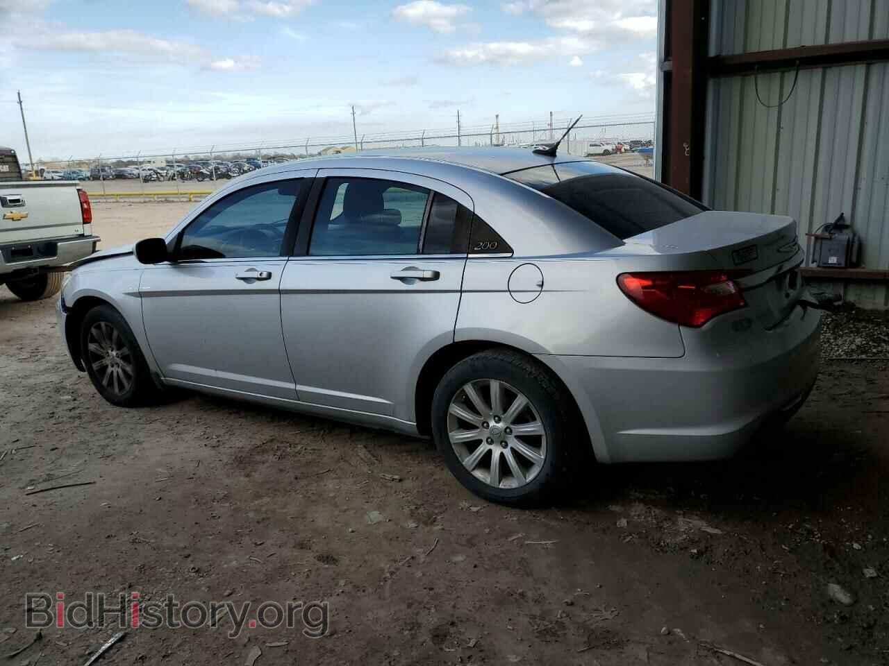 2012 CHRYSLER 200 - VIN: 1C3CCBBG3CN307751 - Фото 2