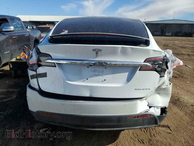 2020 Tesla MODEL X (VIN 5YJXCAE24LF231060) — фото 6 из 12