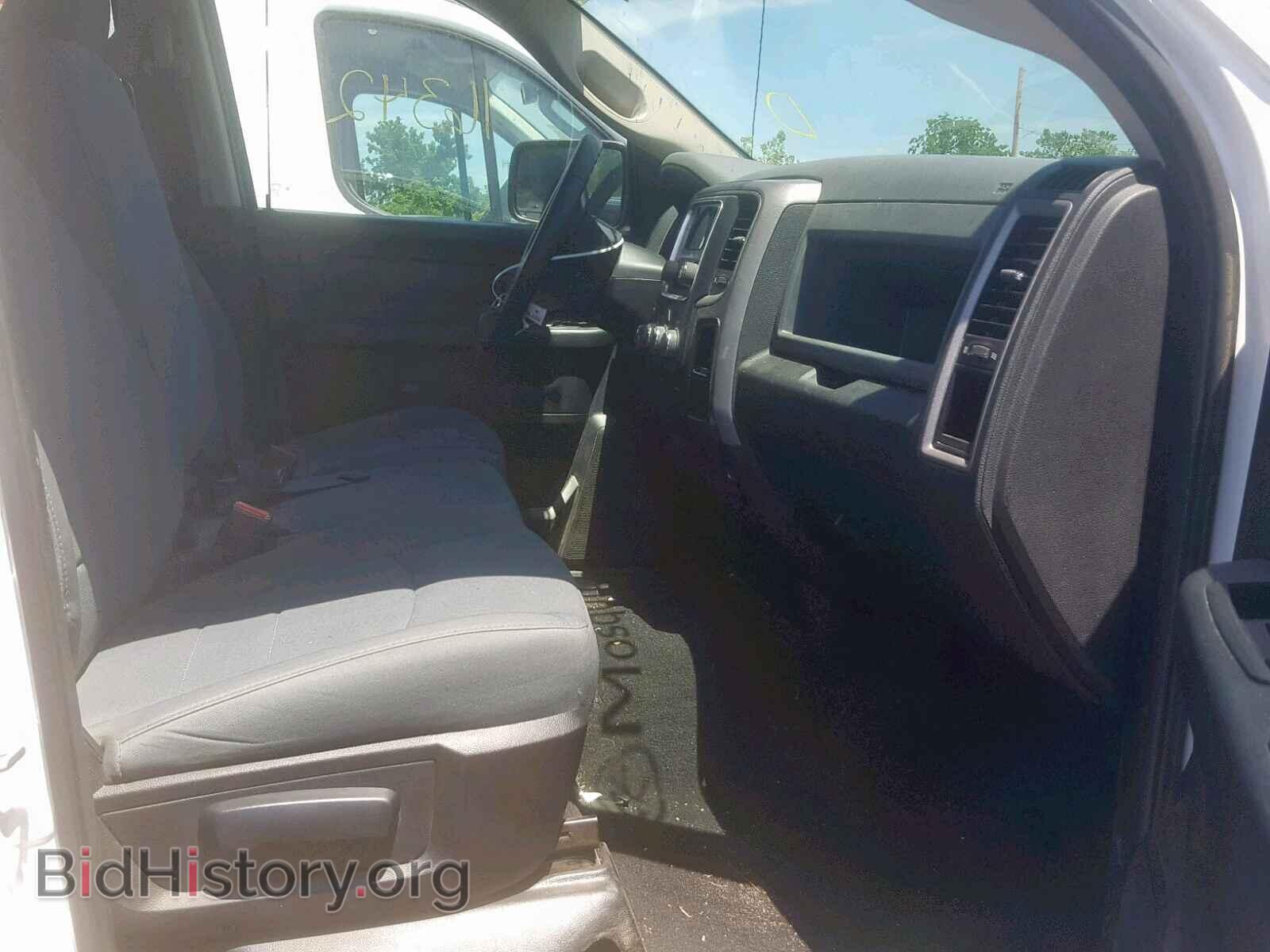 2016 RAM 1500 ST - VIN: 1C6RR6FG1GS297578 - Фото 5