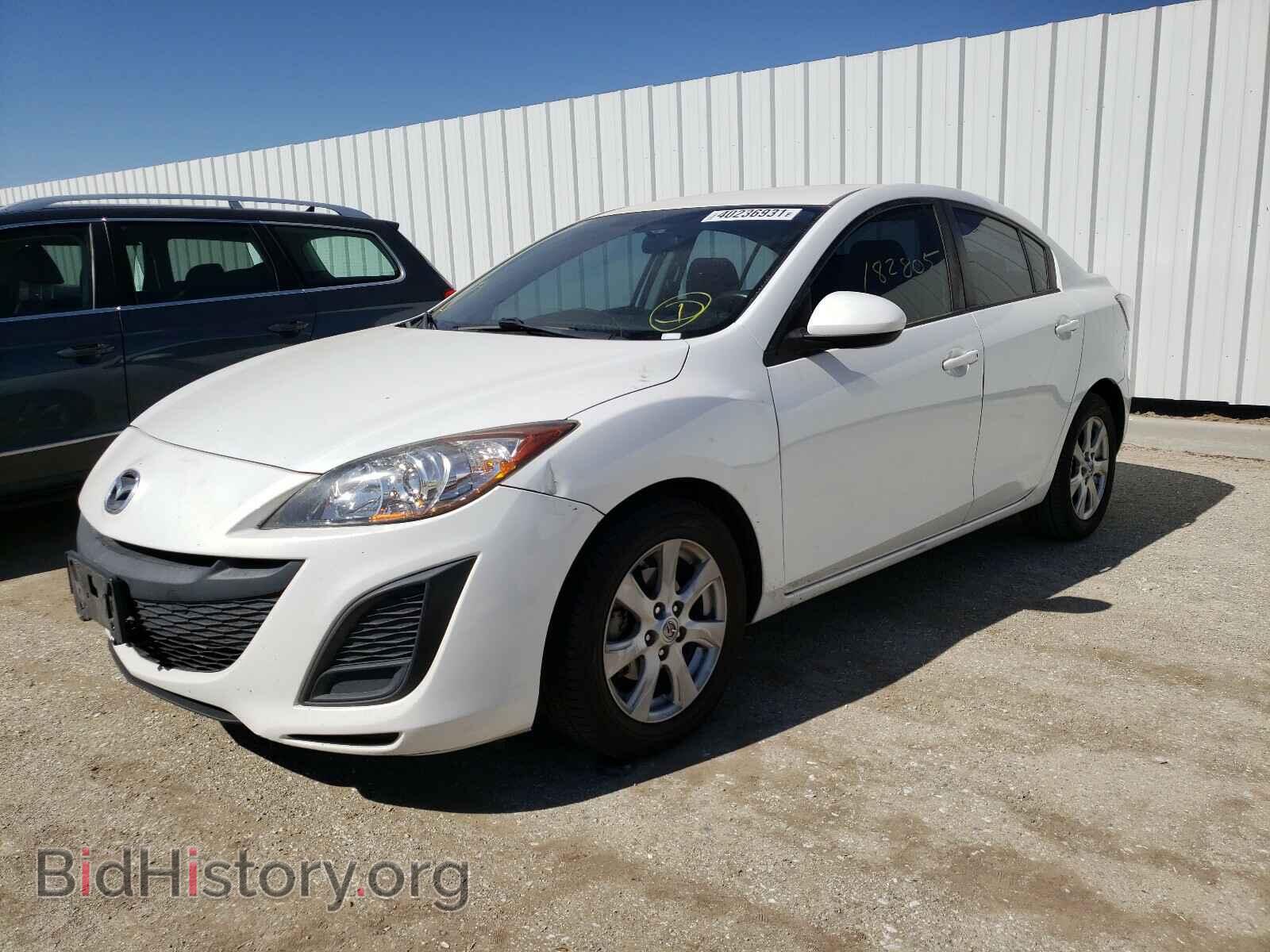 2011 MAZDA 3 - VIN: JM1BL1VG9B1455373 - Photo 2